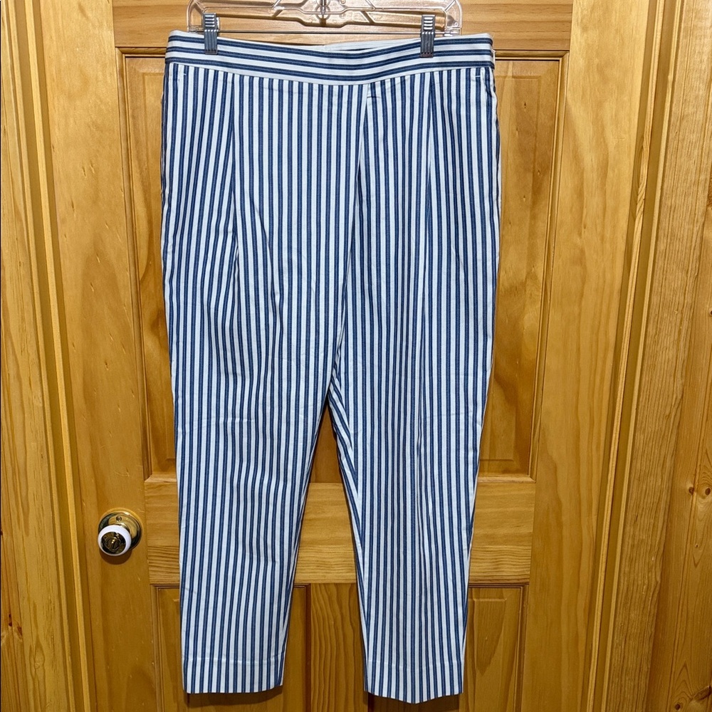 J. Crew Blue & White Striped Cropped Nautical Woman’s Pants, Size 8.